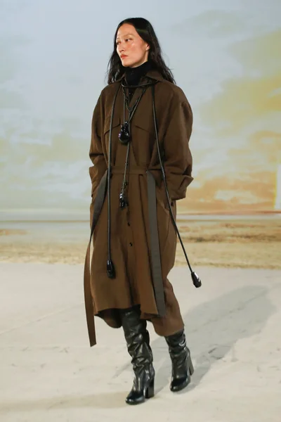 Look 26
